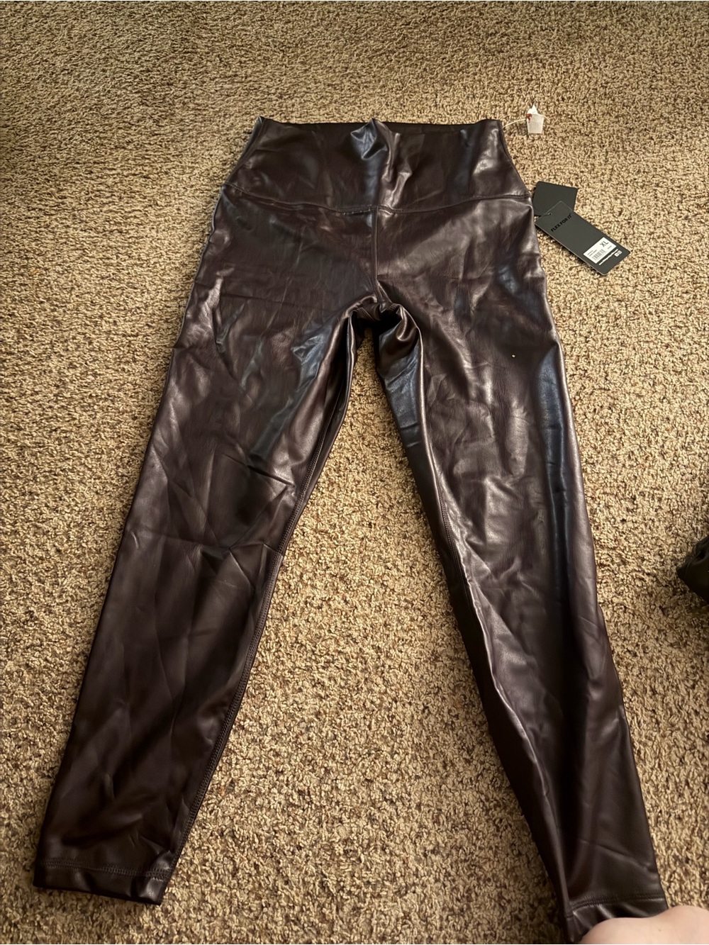High-Waist Faux Leather Women’s Leggings - Dark Cherry